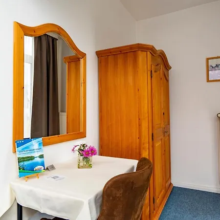 Hotel Holsteinische Schweiz 3*