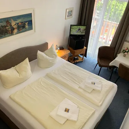 Hotel Holsteinische Schweiz 3*